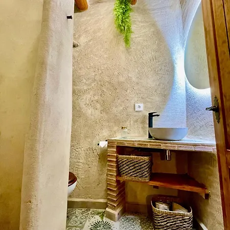 La Casuna De La *
